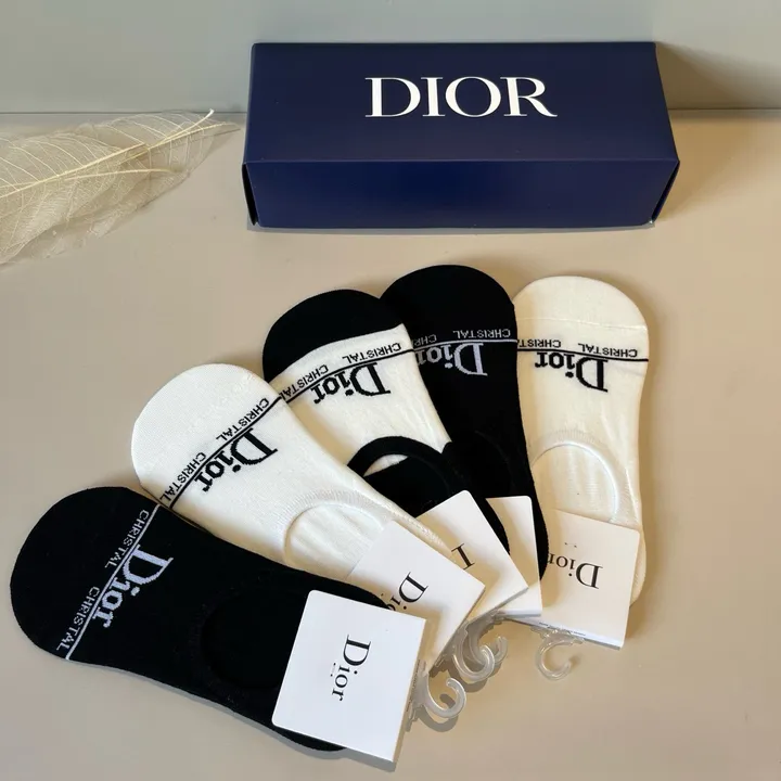 スーパーコピー ディオール 靴下