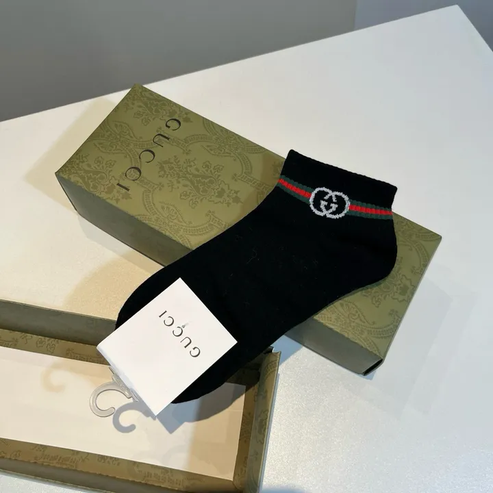 スーパーコピー グッチ 靴下