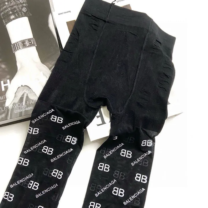 スーパーコピー バレンシアガ 靴下