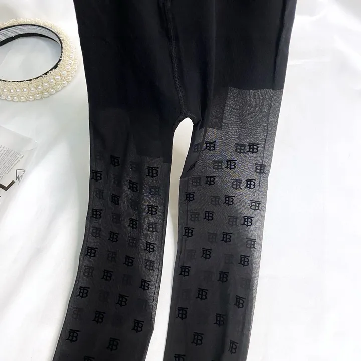 スーパーコピー プラダ 靴下