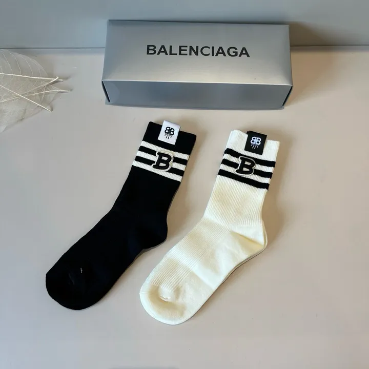 スーパーコピー バレンシアガ 靴下