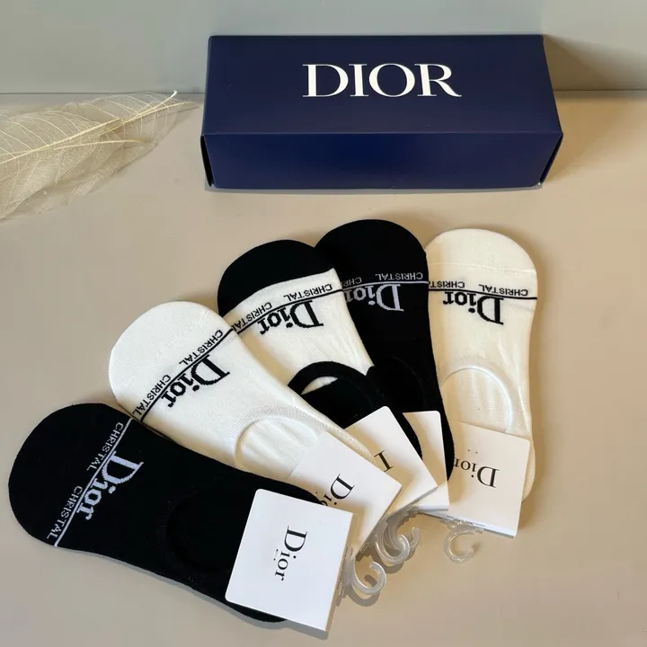 スーパーコピー ディオール 靴下