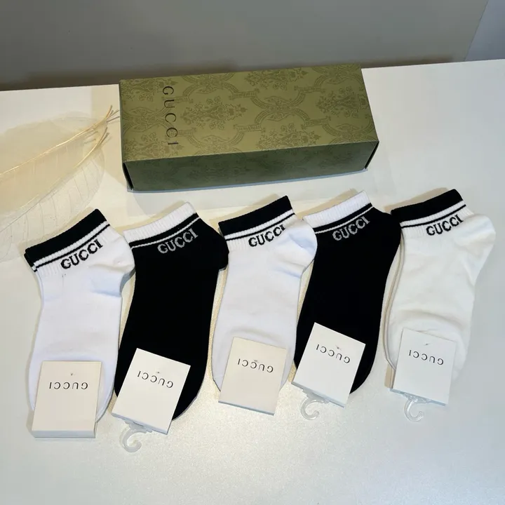 スーパーコピー グッチ 靴下