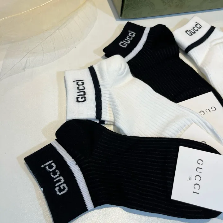 スーパーコピー グッチ 靴下