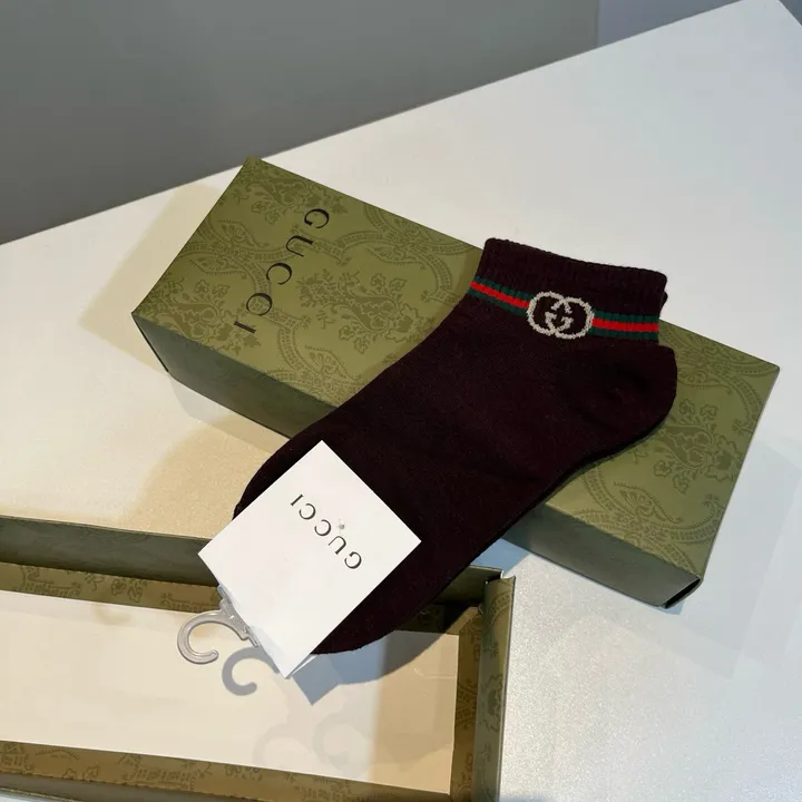 スーパーコピー グッチ 靴下