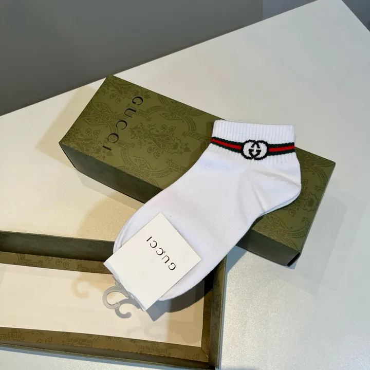 スーパーコピー グッチ 靴下