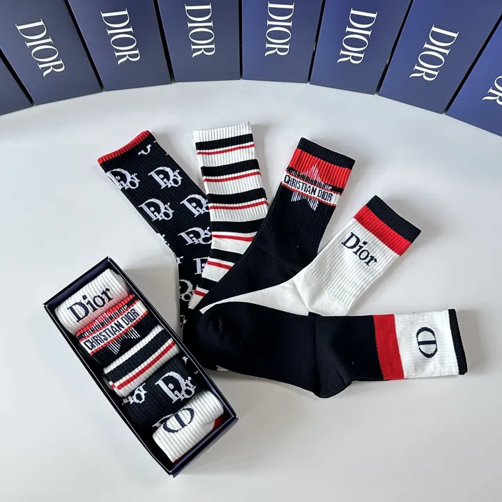 スーパーコピー ディオール 靴下