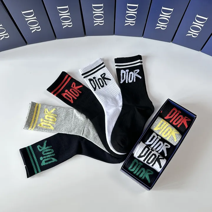 スーパーコピー ディオール 靴下
