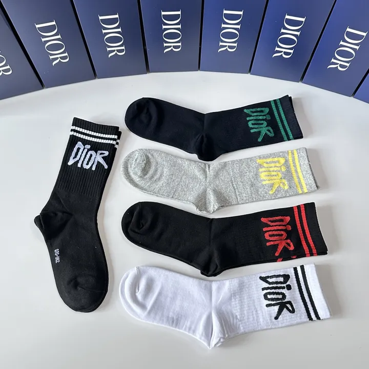 スーパーコピー ディオール 靴下