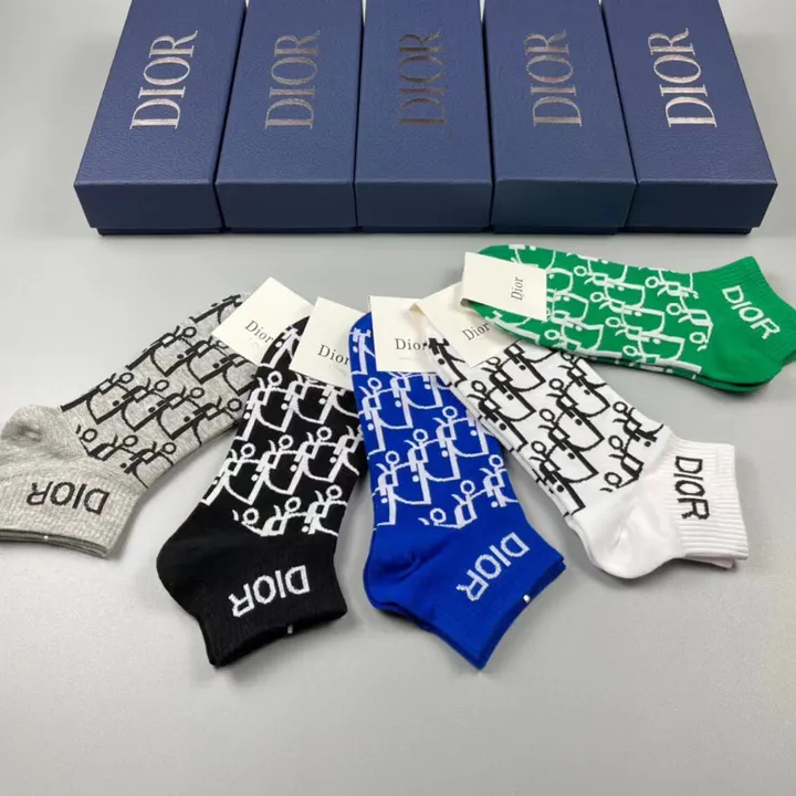 スーパーコピー ディオール 靴下