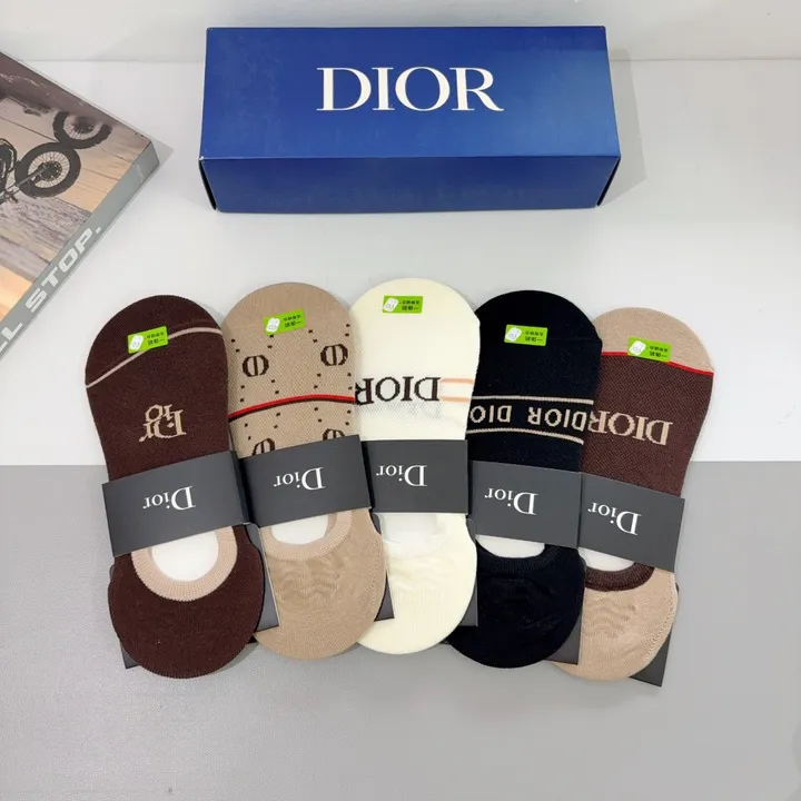 スーパーコピー ディオール 靴下