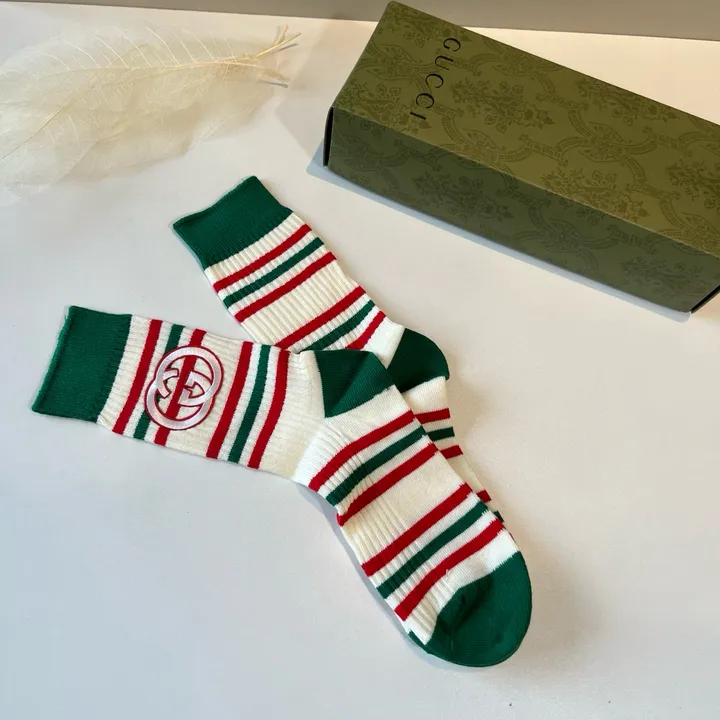 スーパーコピー グッチ 靴下