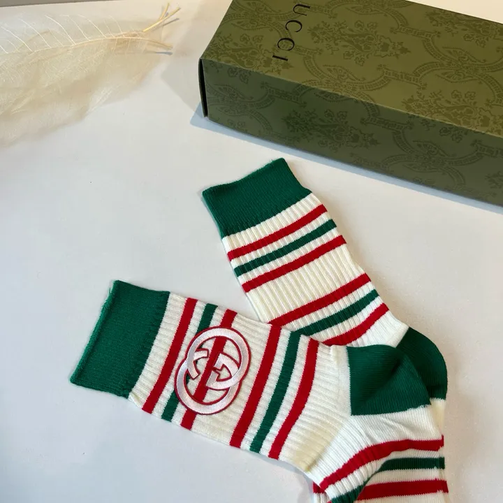 スーパーコピー グッチ 靴下