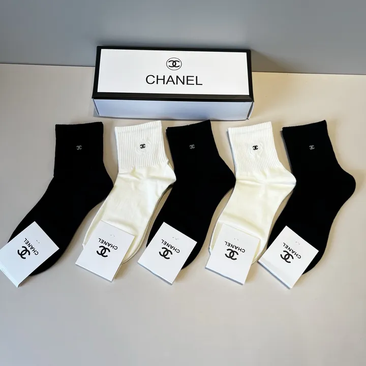 スーパーコピー シャネル 靴下