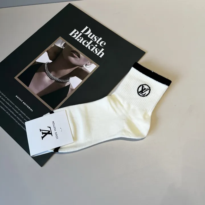 スーパーコピー ルイヴィトン 靴下