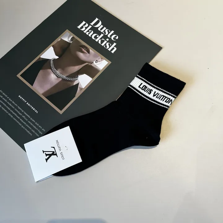 スーパーコピー ルイヴィトン 靴下