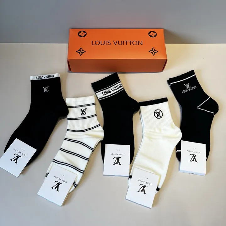 スーパーコピー ルイヴィトン 靴下
