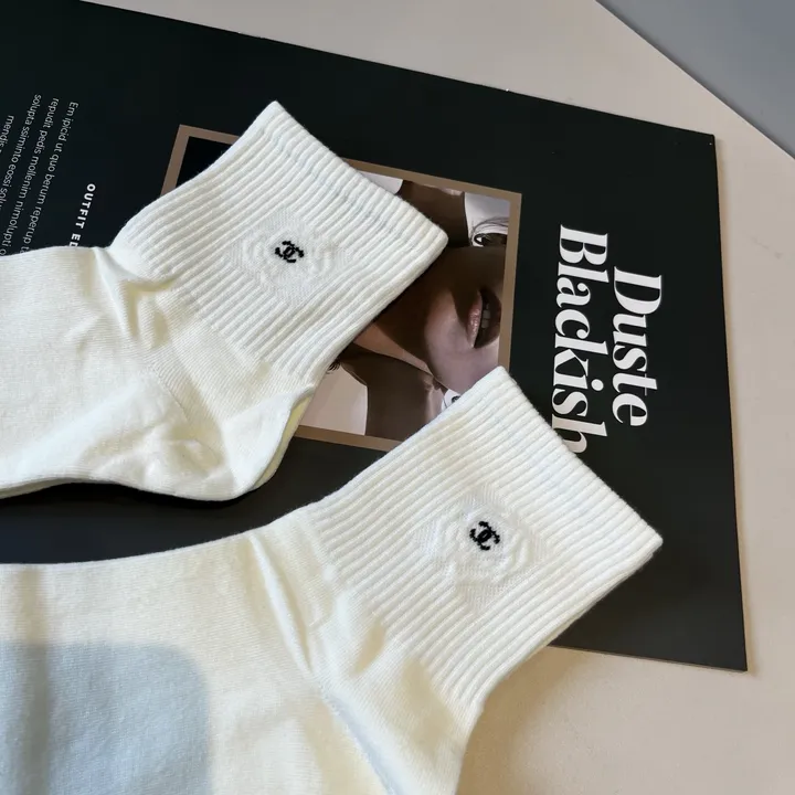 スーパーコピー シャネル 靴下