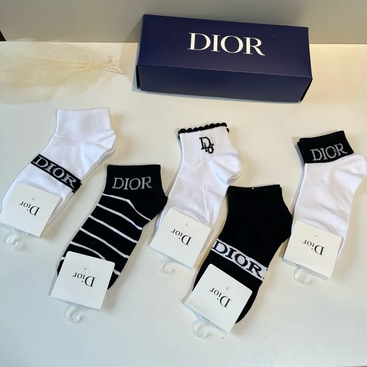 スーパーコピー ディオール 靴下