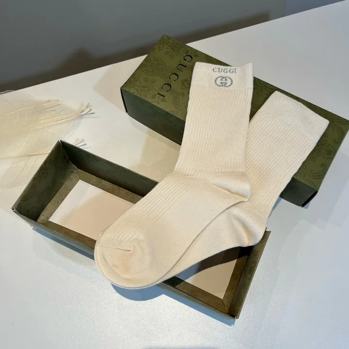 スーパーコピー グッチ 靴下