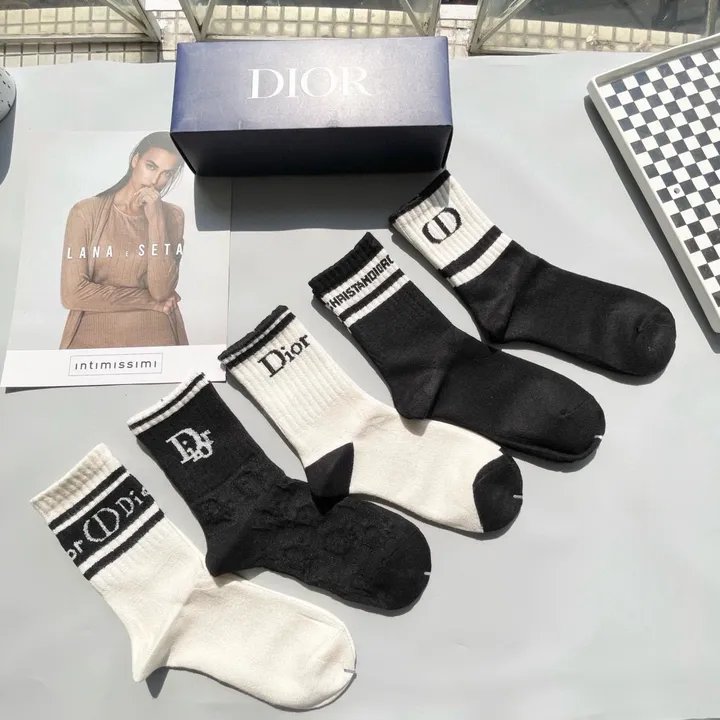スーパーコピー ディオール 靴下