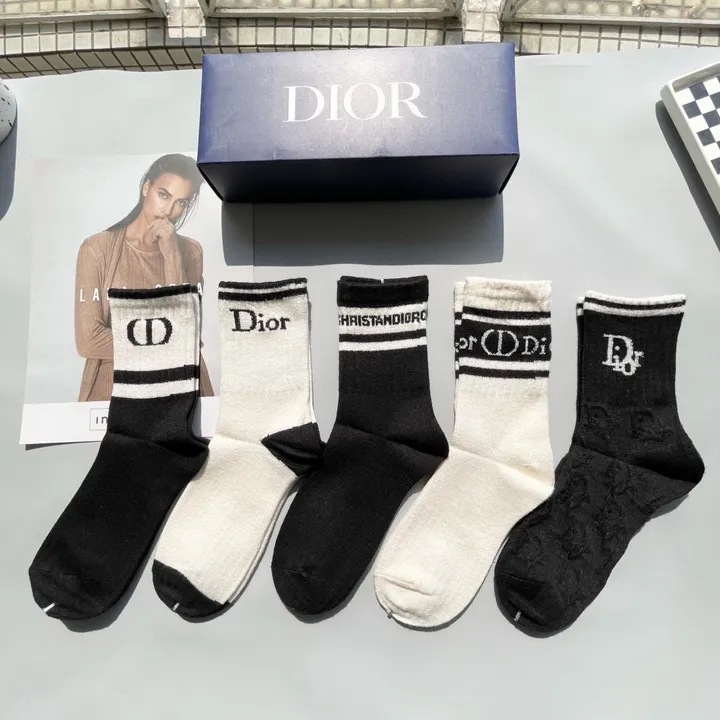 スーパーコピー ディオール 靴下