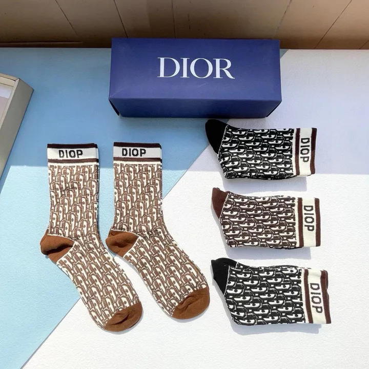 スーパーコピー ディオール 靴下