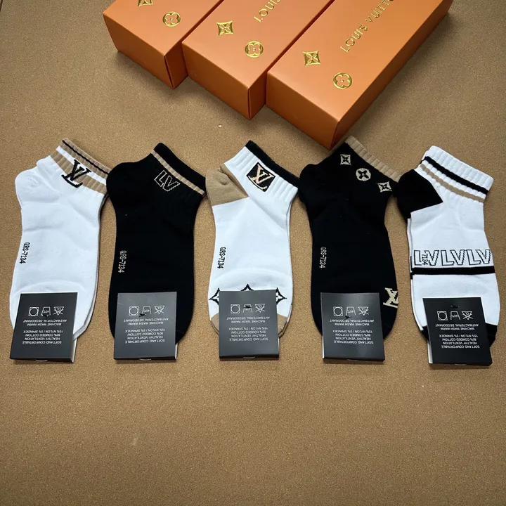 スーパーコピー ルイヴィトン 靴下