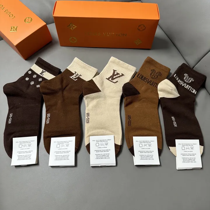 スーパーコピー ルイヴィトン 靴下