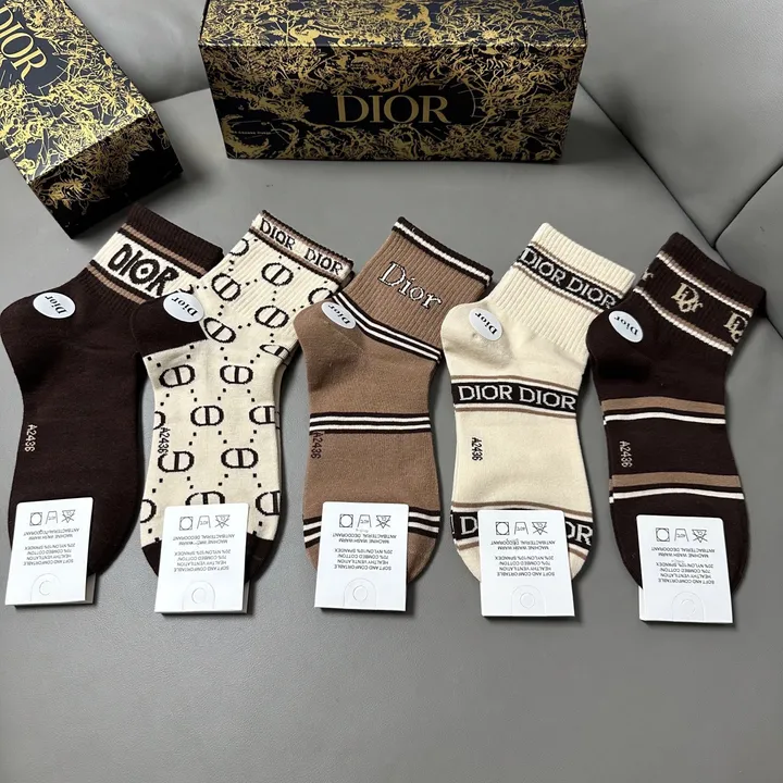 スーパーコピー ディオール 靴下