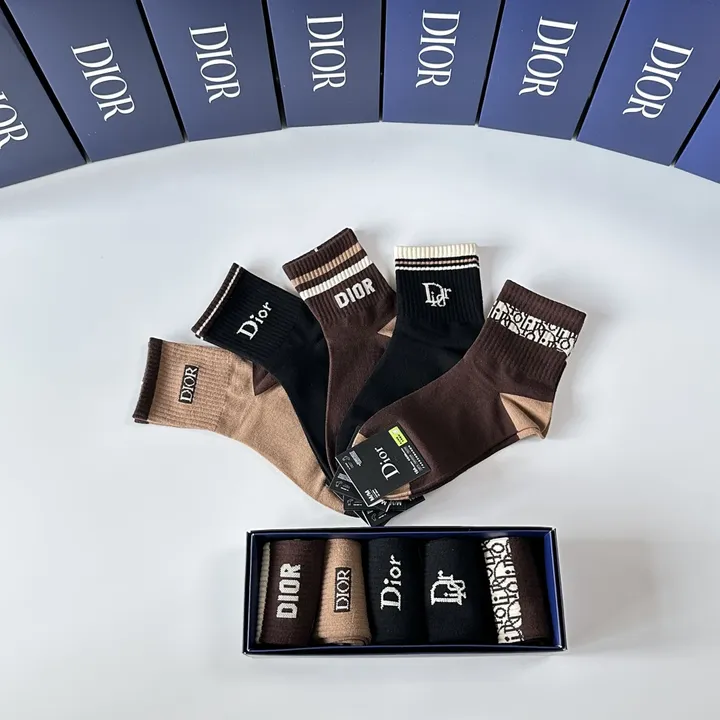 スーパーコピー ディオール 靴下