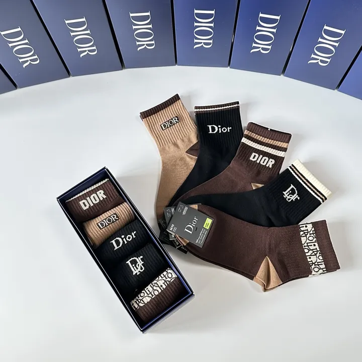 スーパーコピー ディオール 靴下