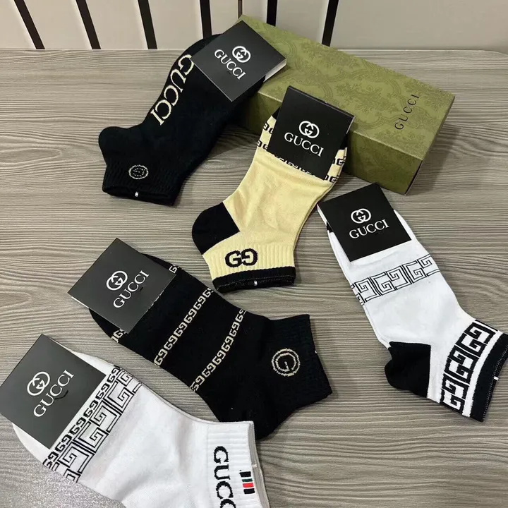 スーパーコピー グッチ 靴下