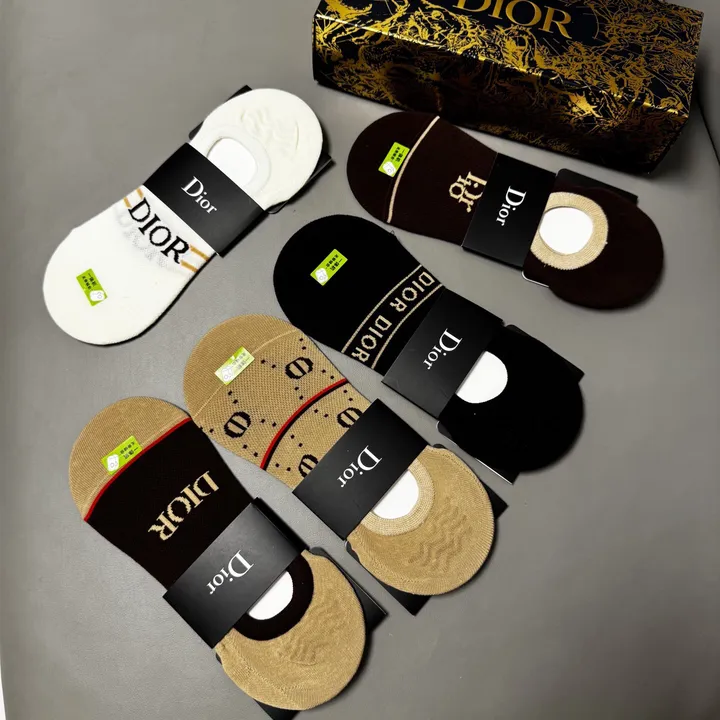 スーパーコピー ディオール 靴下
