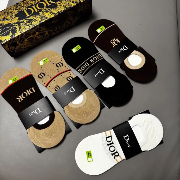 スーパーコピー ディオール 靴下