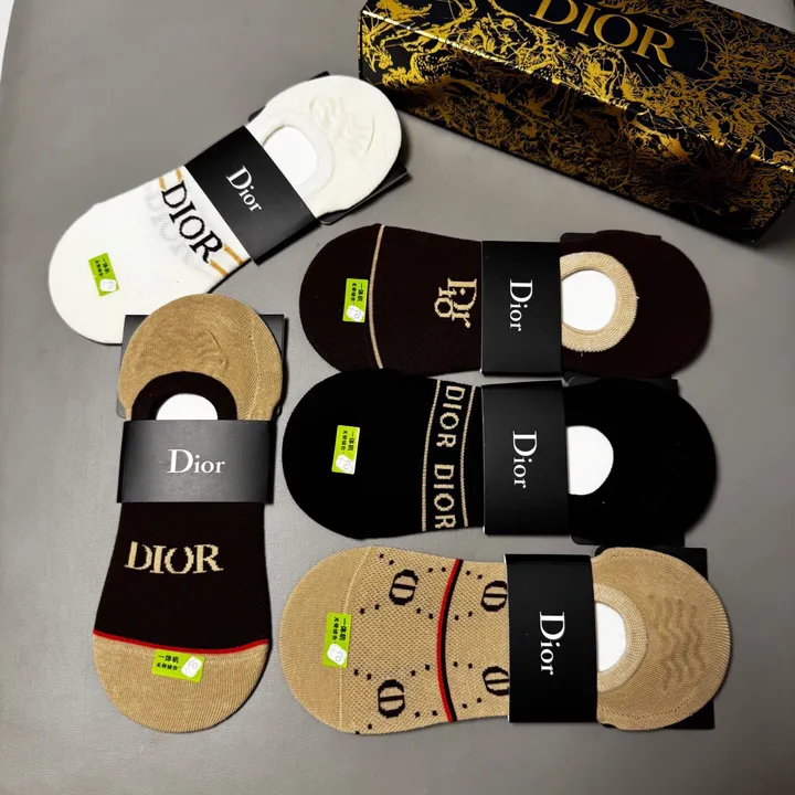 スーパーコピー ディオール 靴下