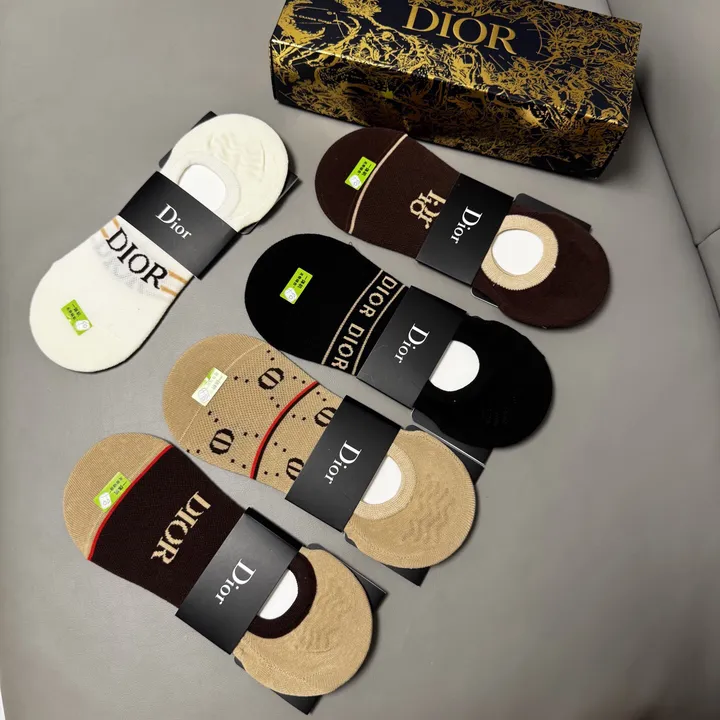 スーパーコピー ディオール 靴下