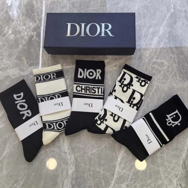 スーパーコピー ディオール 靴下