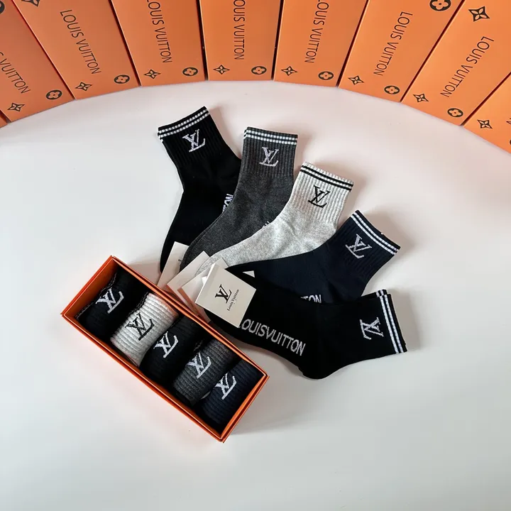 スーパーコピー ルイヴィトン 靴下