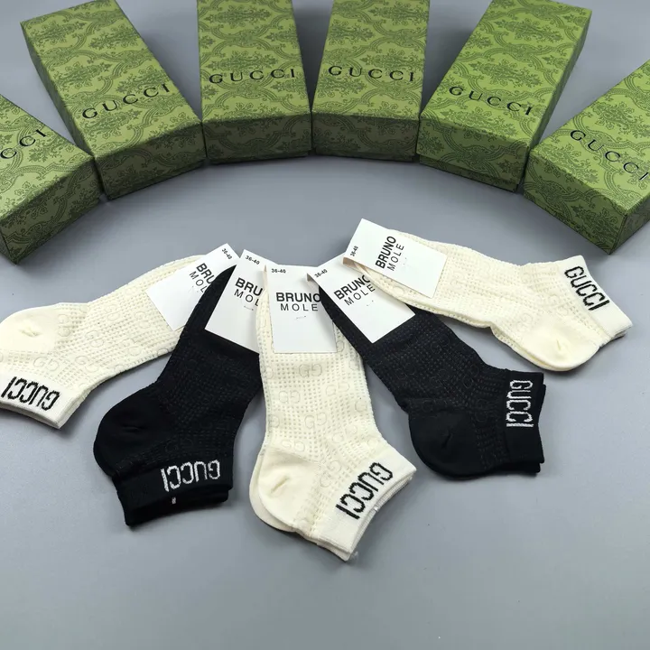 スーパーコピー グッチ 靴下