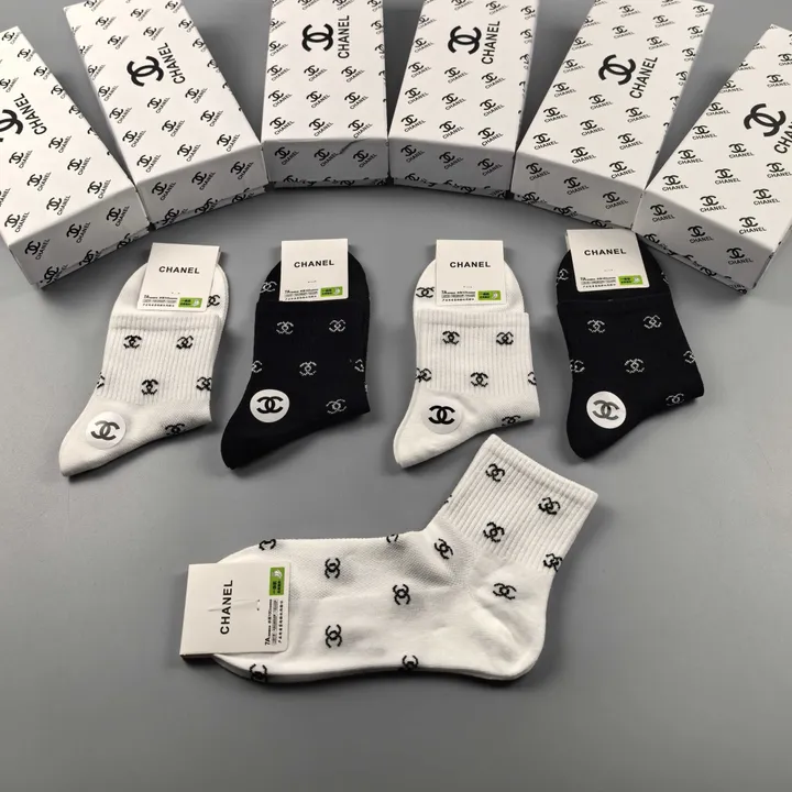 スーパーコピー シャネル 靴下