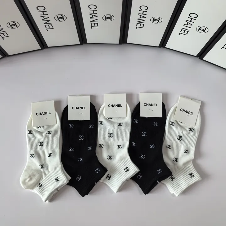 スーパーコピー シャネル 靴下