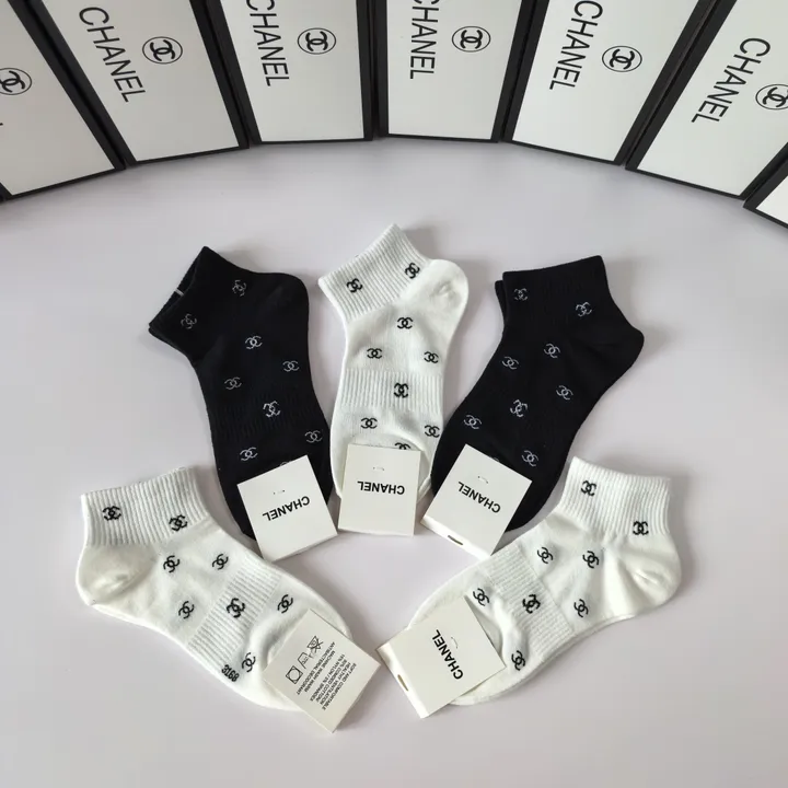 スーパーコピー シャネル 靴下