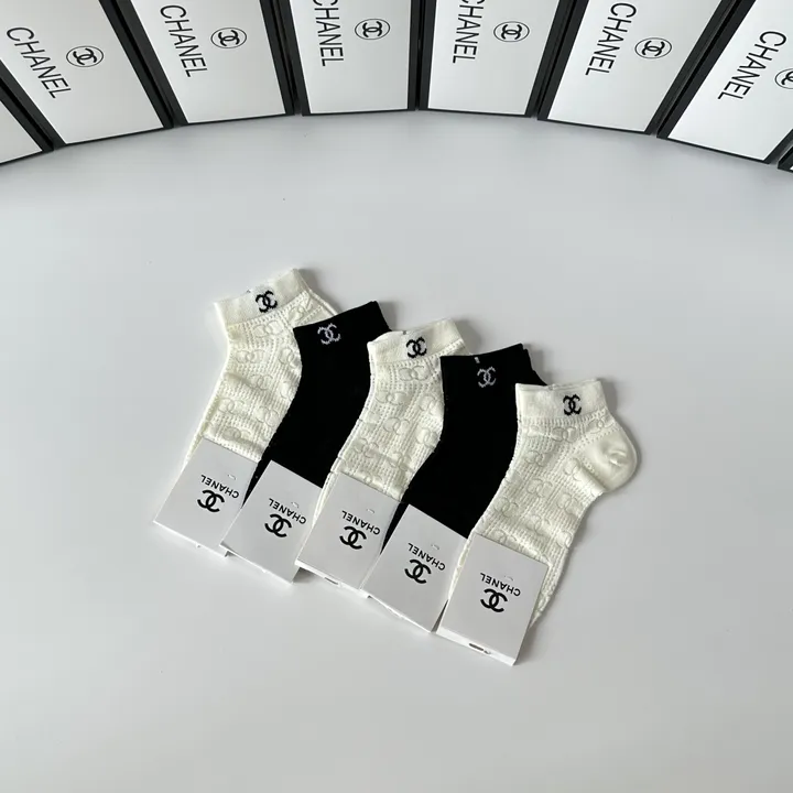 スーパーコピー シャネル 靴下