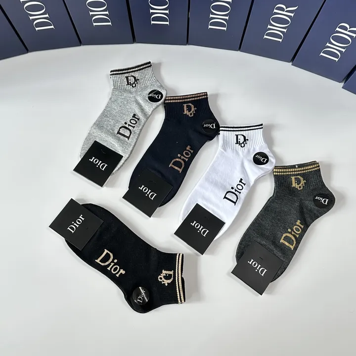 スーパーコピー ディオール 靴下