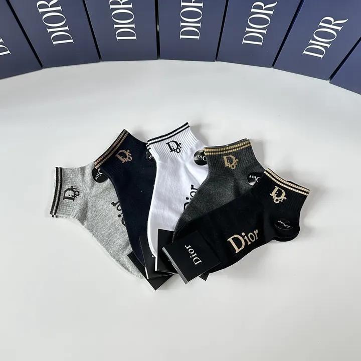 スーパーコピー ディオール 靴下