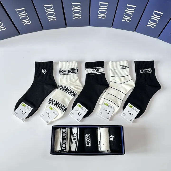 スーパーコピー ディオール 靴下