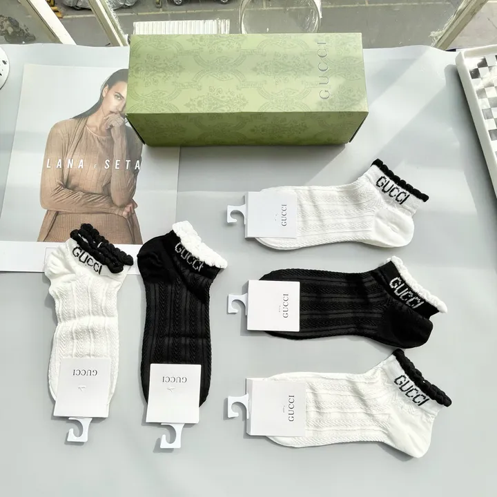 スーパーコピー グッチ 靴下