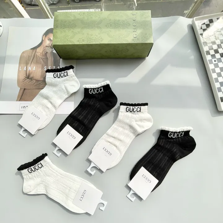 スーパーコピー グッチ 靴下