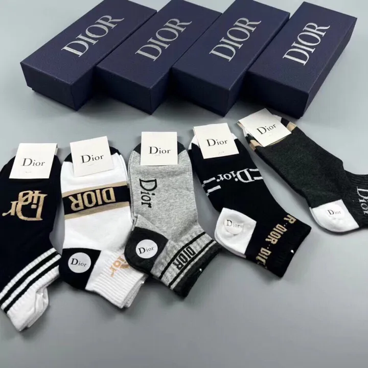 スーパーコピー ディオール 靴下